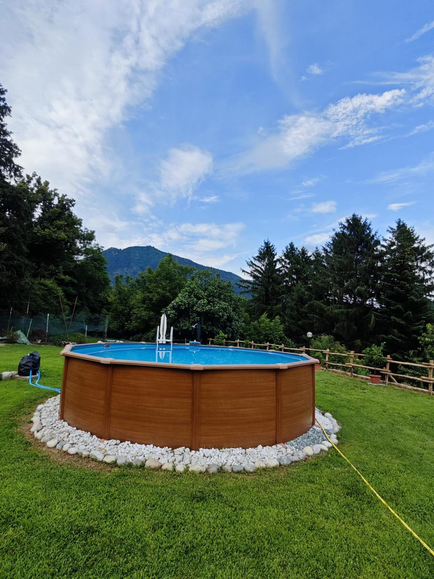 Casa Relax Apartment Laveno-Mombello Exterior photo